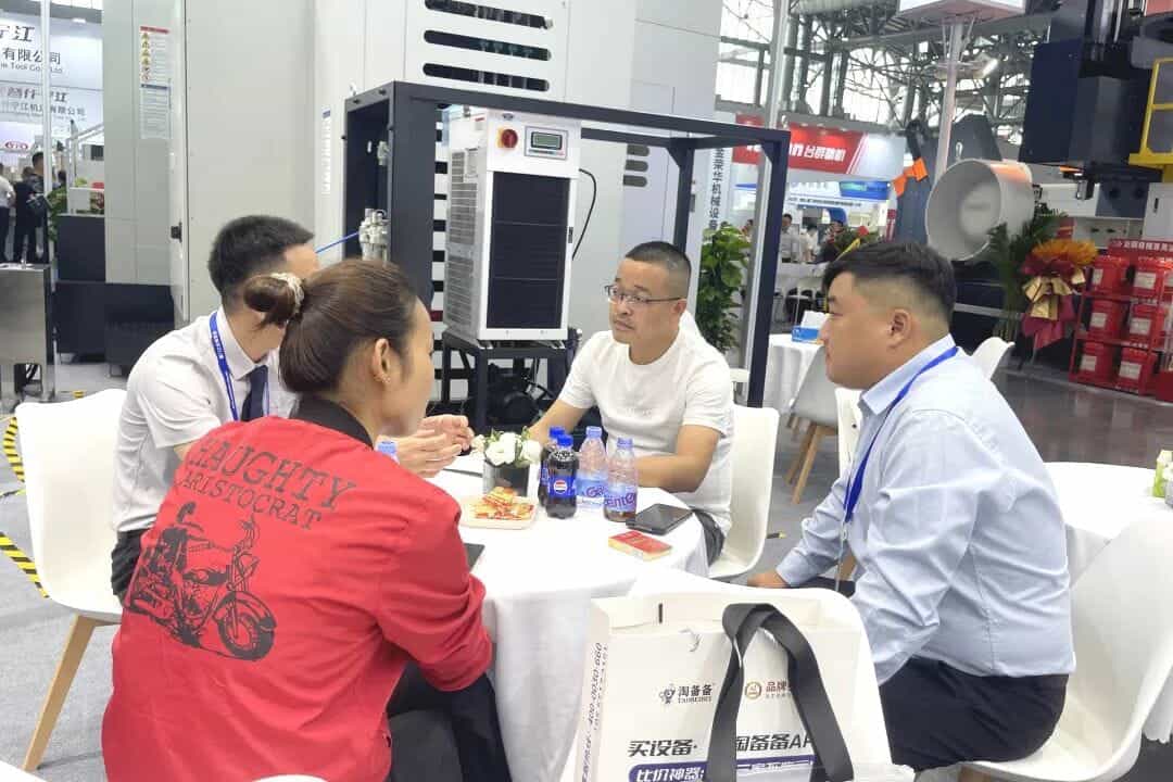 6tÌåÓý(6TSPORTS)¡¤¼¯ÍŹɷݹ«Ë¾